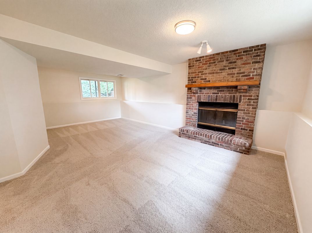 Photo 14 of 25 of 4289 159th Ct W, Rosemount, MN