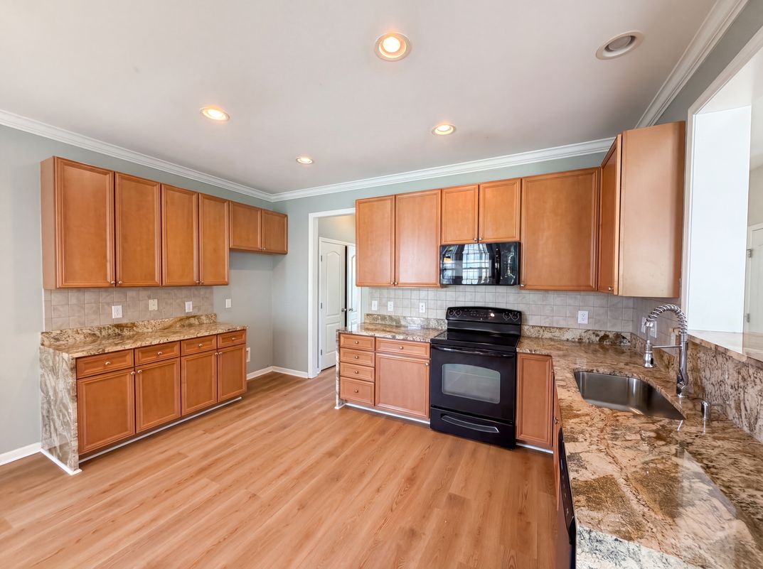 Photo 13 of 16 of 4034 Patriot Ridge Ct, Raleigh, NC