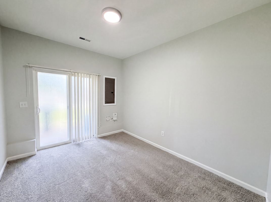 Photo 9 of 27 of 1031 Cutter St, Cincinnati, OH