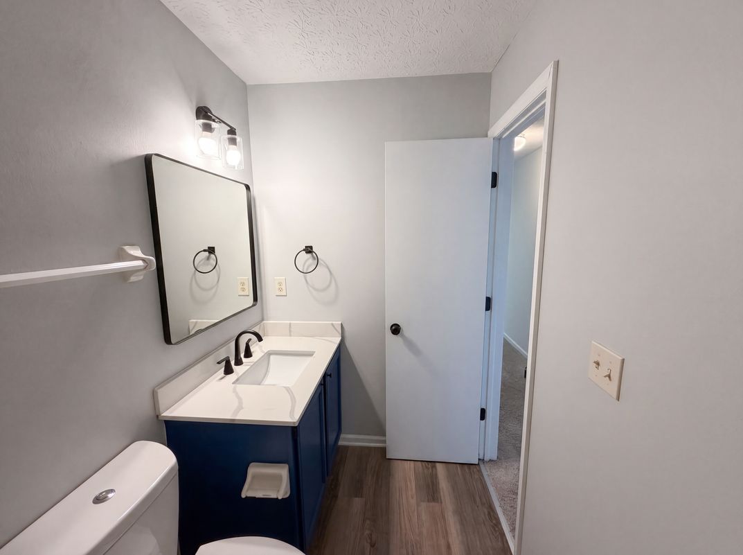 Photo 11 of 29 of 4976 Vicksburg Ln, Hilliard, OH