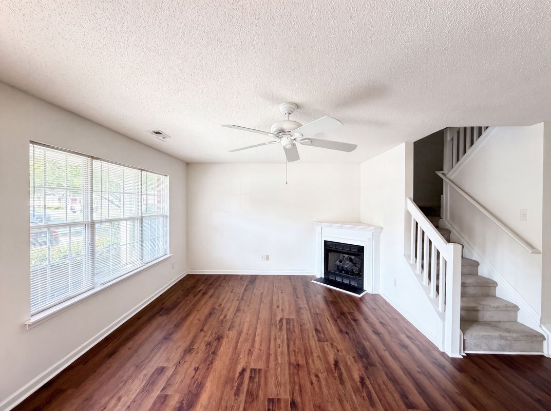 Photo 13 of 18 of 14205 Tranters Creek Ln, Charlotte, NC