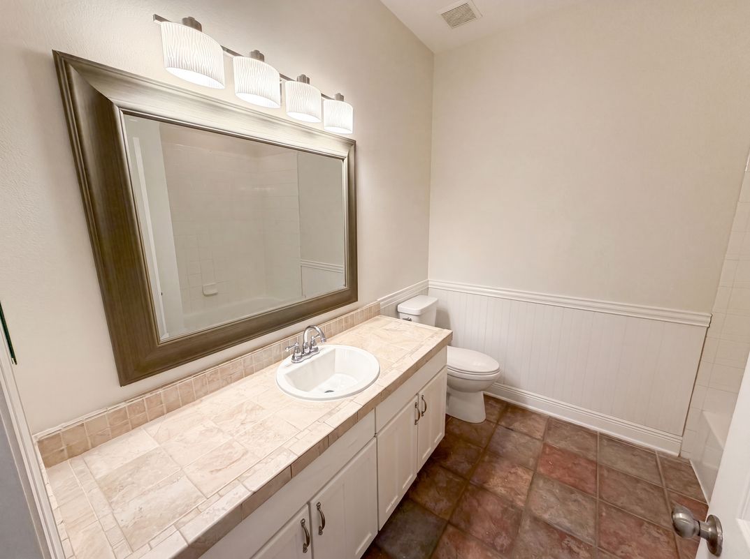 Photo 13 of 34 of 3379 Morelyn Crest Cir, Orlando, FL