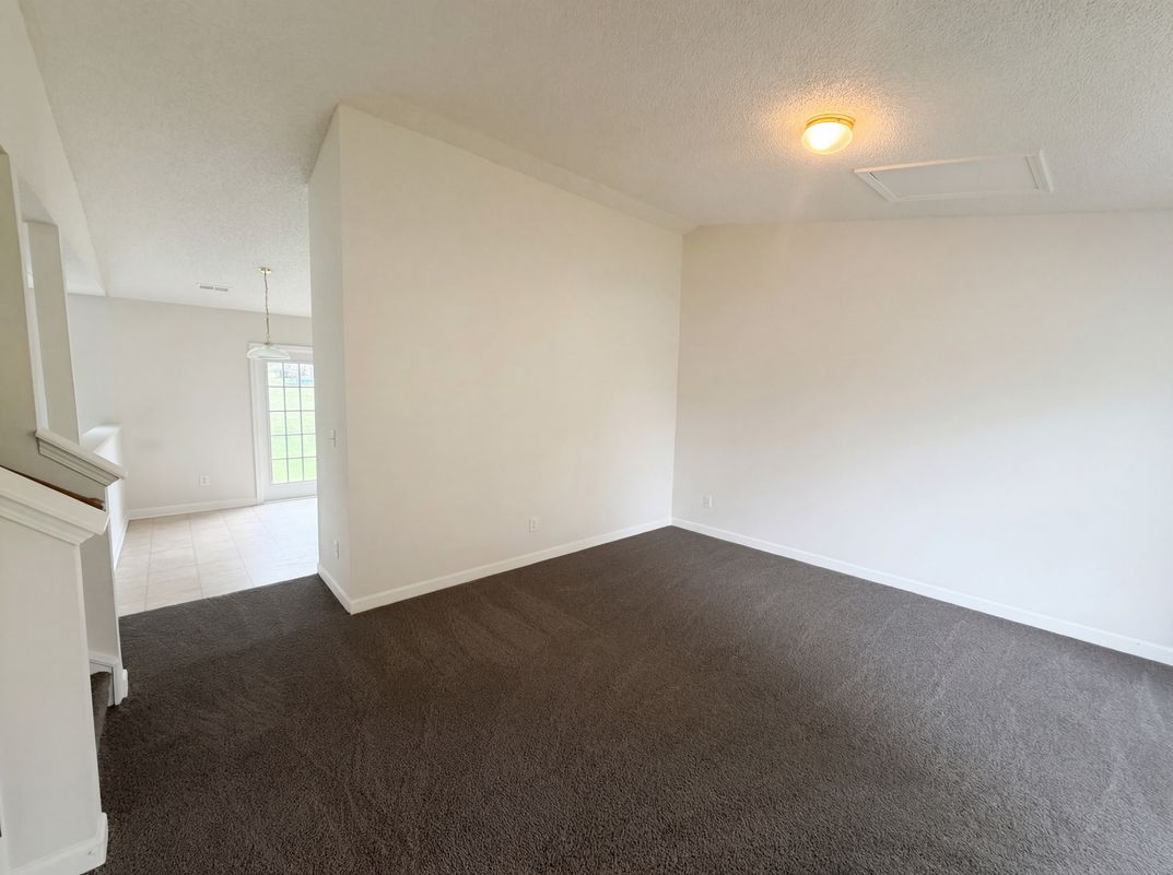 Photo 6 of 19 of 6620 Iron Brigade Ln, Charlotte, NC