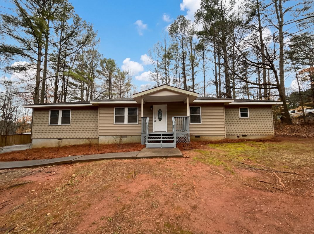 Property photo 1 of 431 Cedarcrest Rd