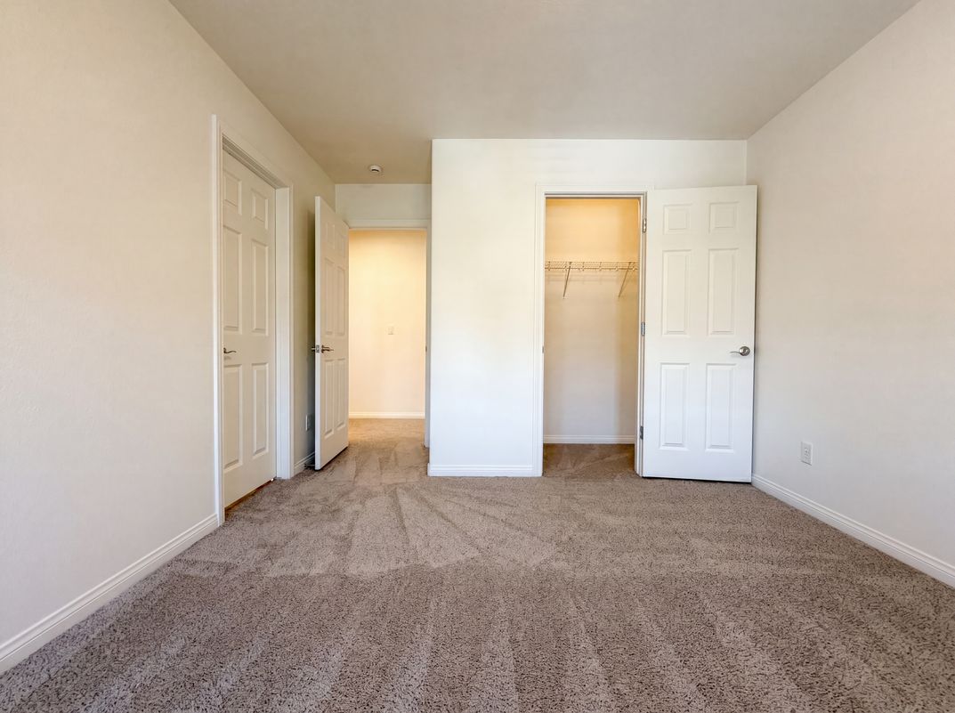 Photo 21 of 32 of 5429 Ledgewood Creek Ave, Las Vegas, NV