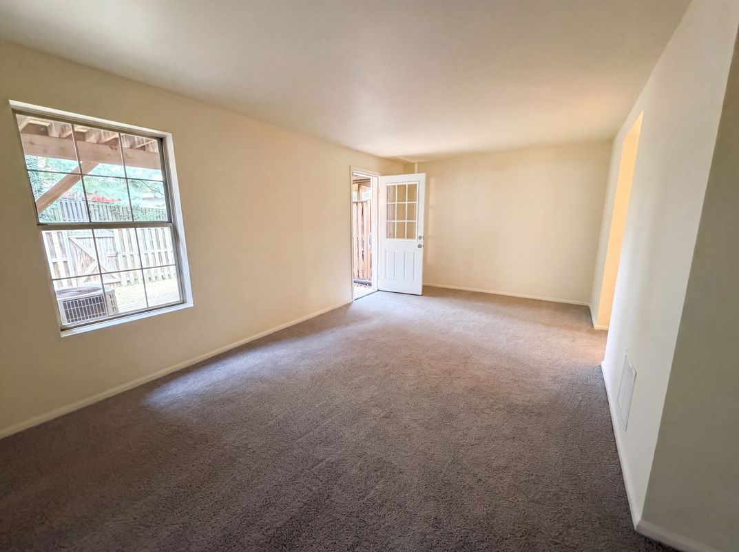 Photo 17 of 48 of 8641 Centerton Ln, Manassas, VA