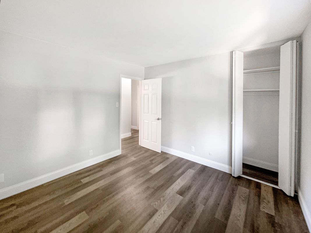 Photo 18 of 22 of 8040 Goldenrod Ct, Indianapolis, IN