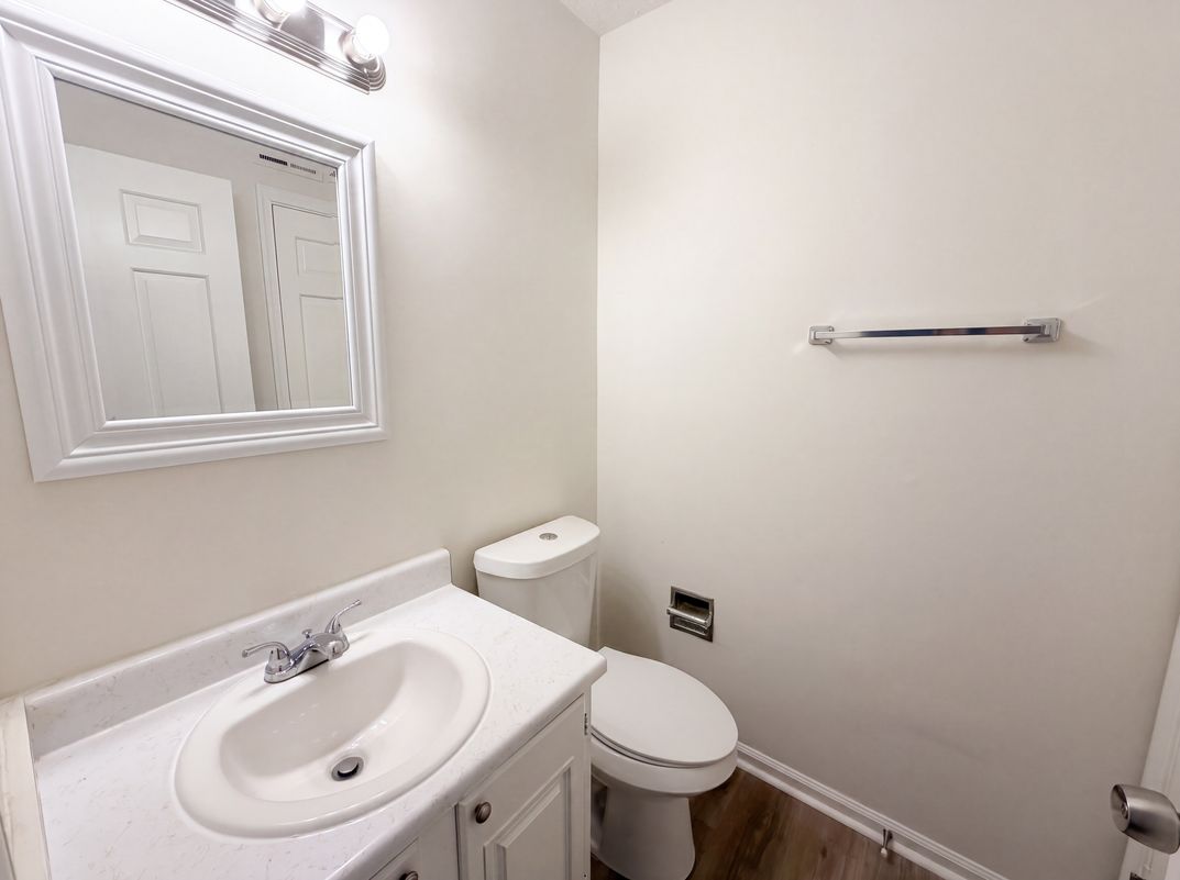 Photo 12 of 20 of 1311 W Meadowview Rd, Greensboro, NC