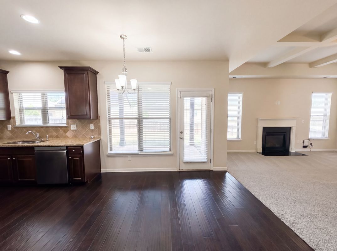 Photo 11 of 30 of 798 Kallispel Ct, Hampton, GA