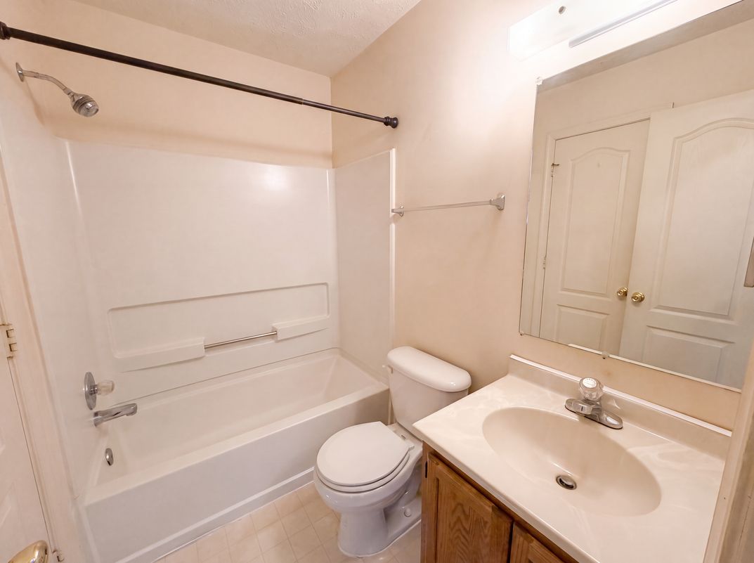 Photo 12 of 17 of 2726 Crestwick Pl, District Heights, MD