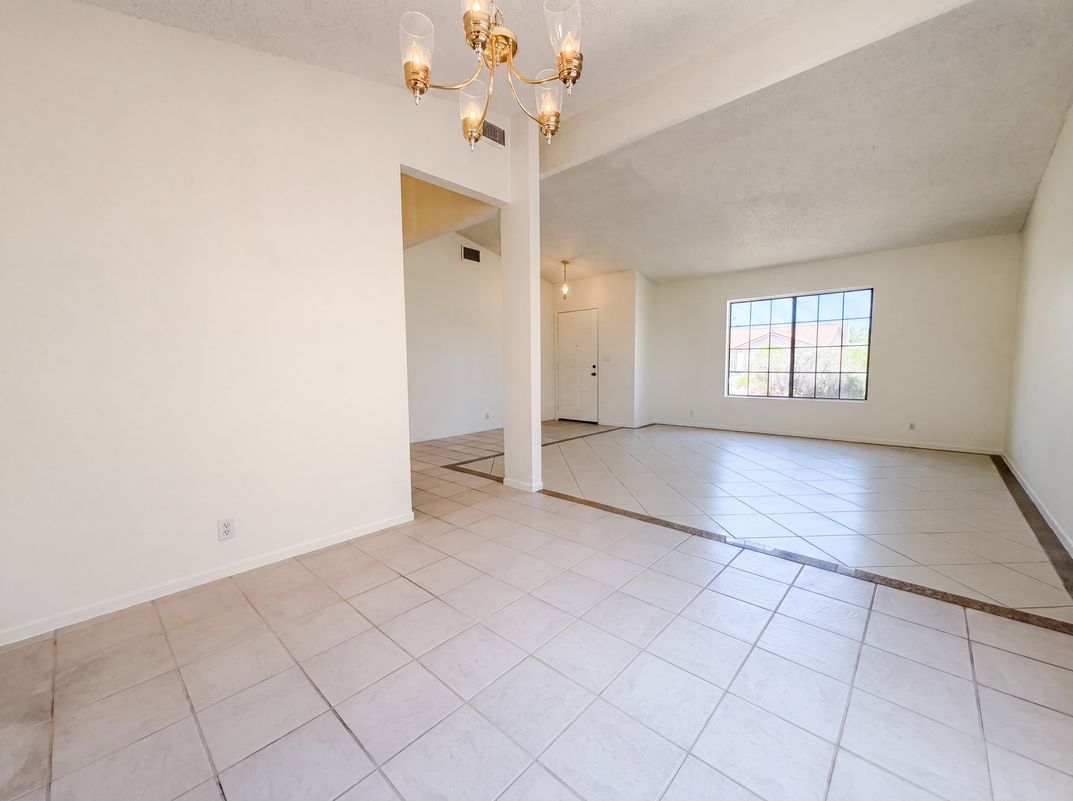Photo 6 of 20 of 3152 Viewcrest Ave, Henderson, NV