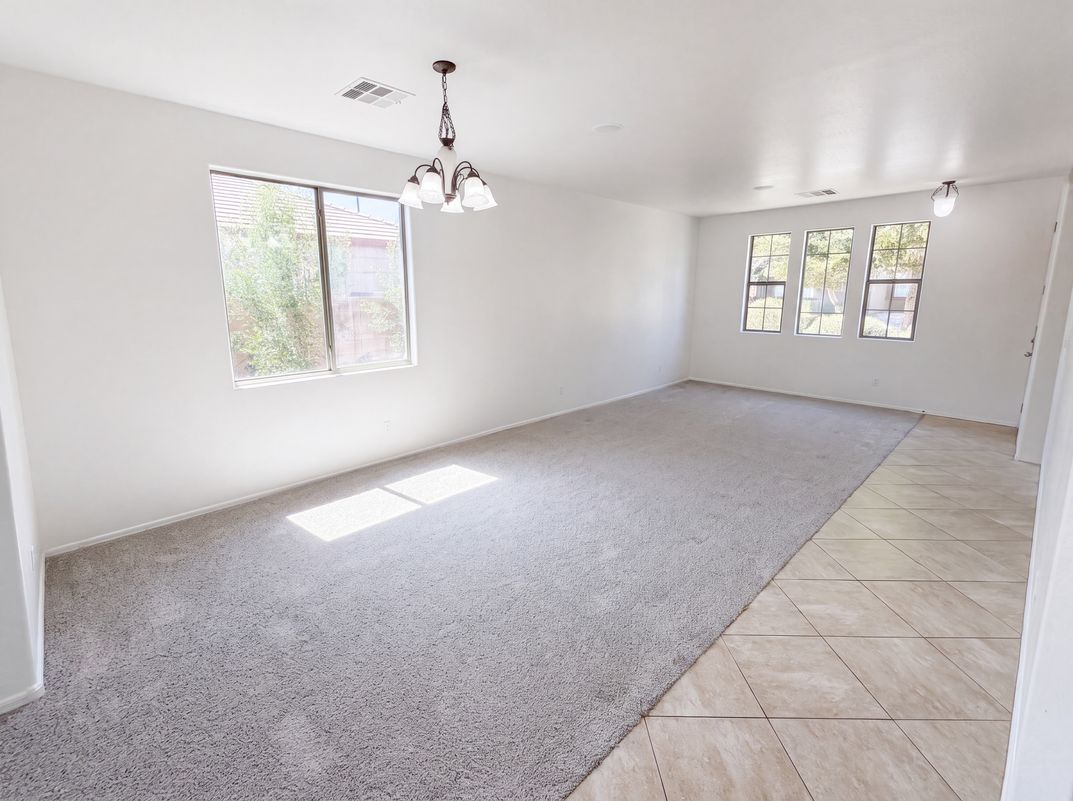 Photo 6 of 32 of 14559 W Cortez St, Surprise, AZ