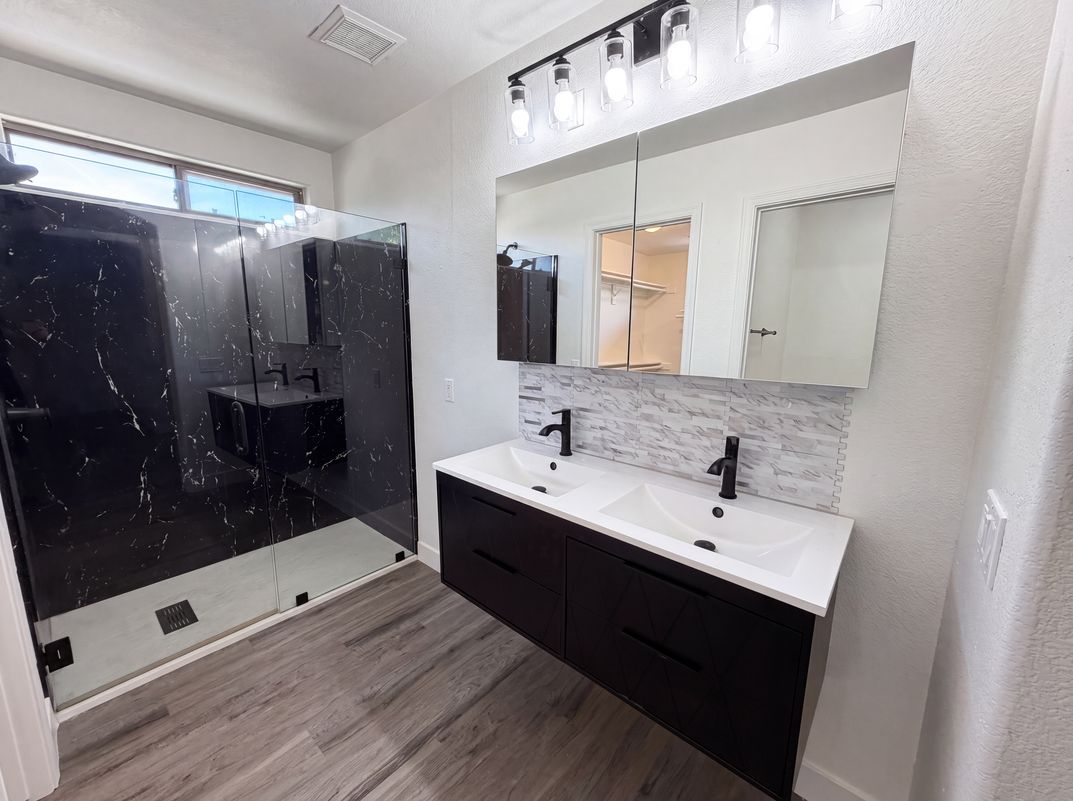 Photo 11 of 23 of 800 S Bedford Dr, Chandler, AZ