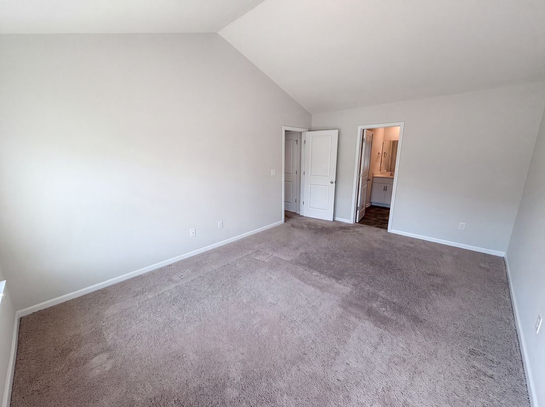 Photo 11 of 23 of 7244 Finnigan Rd, Charlotte, NC