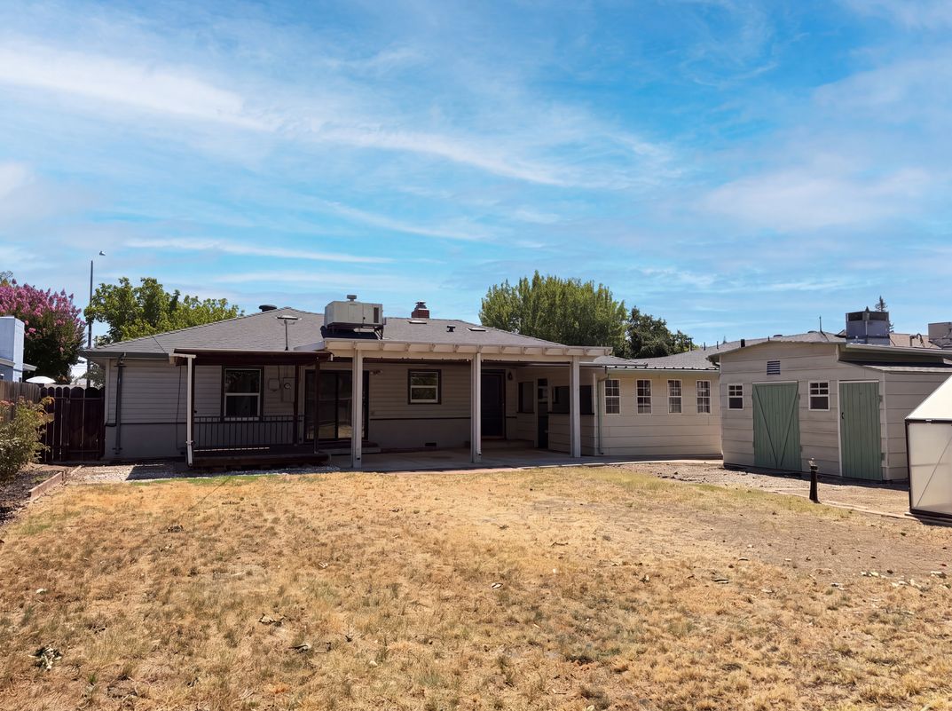 Photo 36 of 41 of 719 N Crescent Ave, Lodi, CA