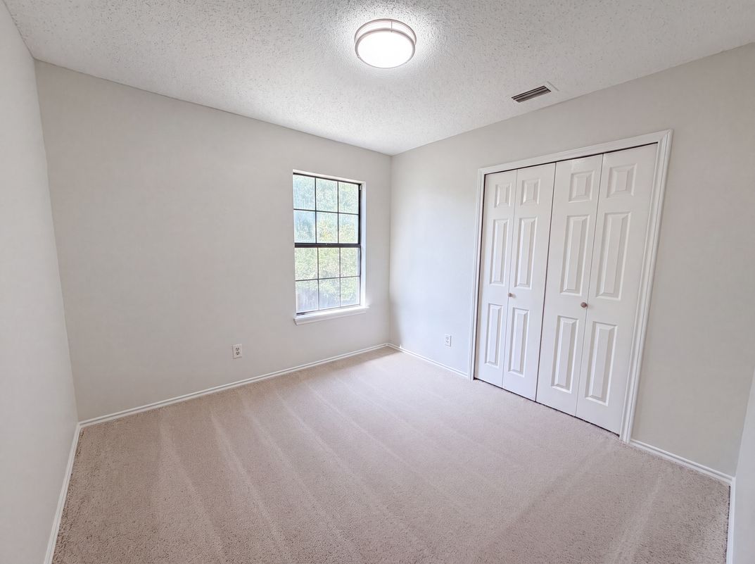 Photo 16 of 27 of 4300 Windwillow Ct, Fort Worth, TX