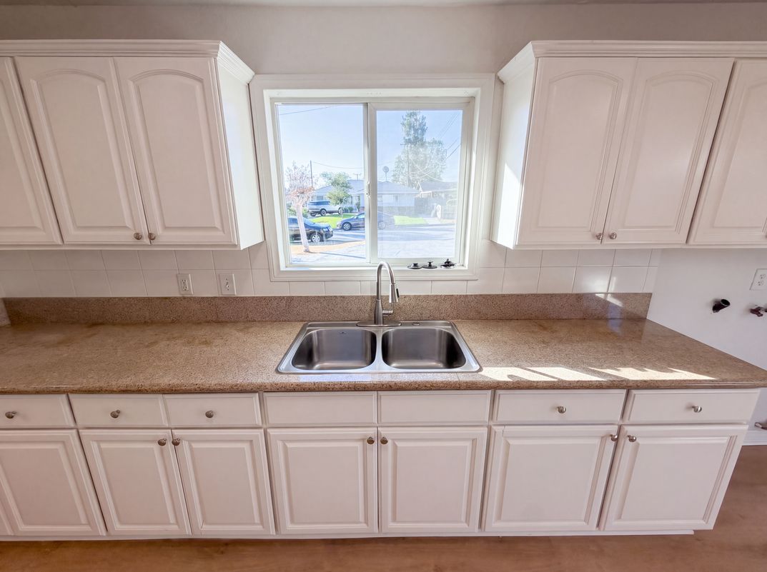 Photo 8 of 33 of 17138 Gumbiner Dr, La Puente, CA