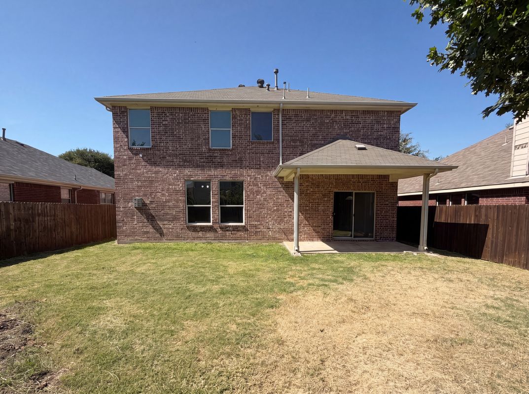 Photo 5 of 25 of 1421 Sparrow Dr, Little Elm, TX