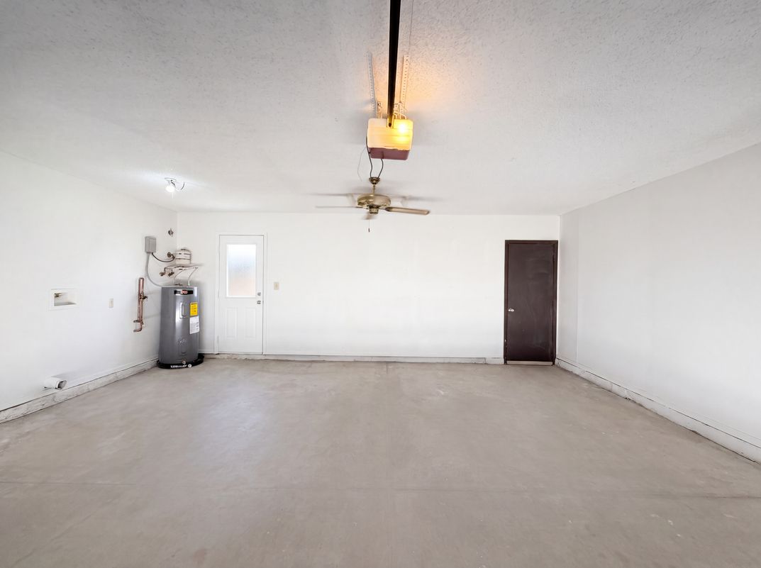 Photo 15 of 19 of 5208 E Tamblo Dr, Phoenix, AZ