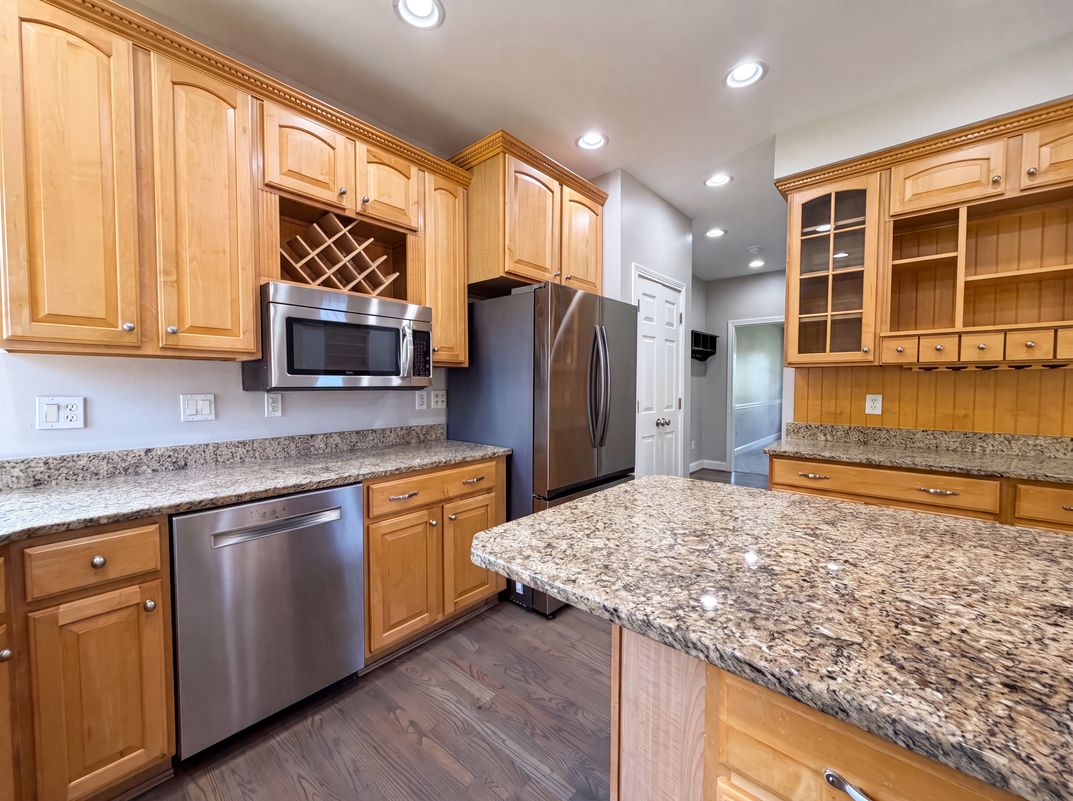 Photo 9 of 37 of 7188 Tarragon Ct, Liberty Twp, OH