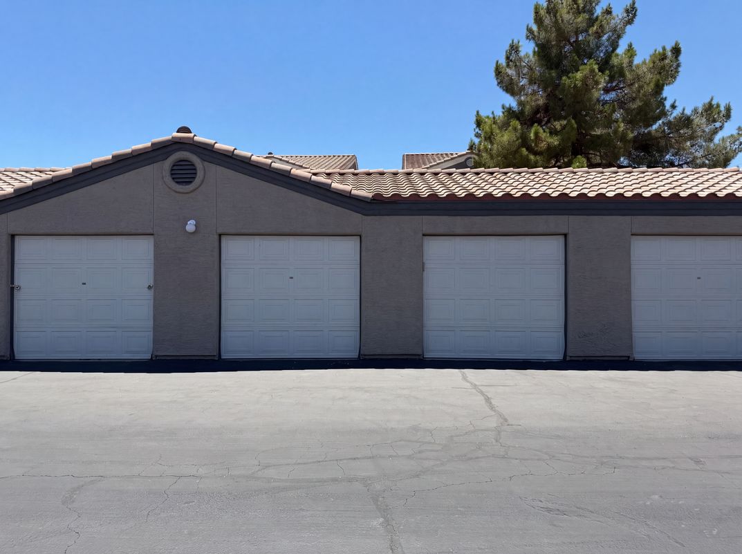 Photo 13 of 16 of 5055 W Hacienda Ave, Las Vegas, NV
