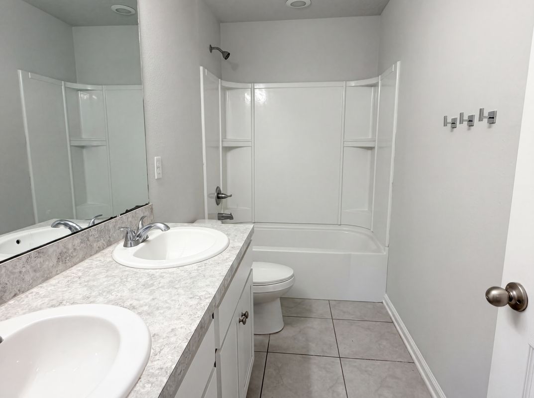 Photo 6 of 25 of 95443 Woodbridge Pkwy, Fernandina Beach, FL