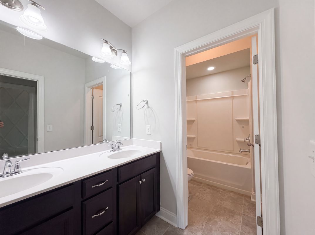 Photo 11 of 21 of 147 Monteray Oaks Cir, Fort Mill, SC