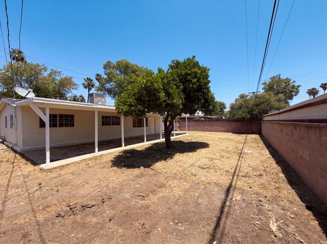 Photo 21 of 23 of 5630 Dewey Ave, Riverside, CA