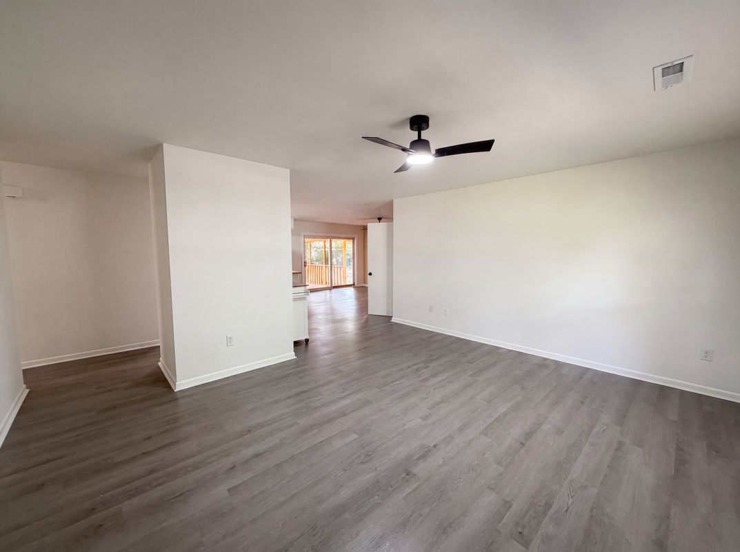 Photo 9 of 24 of 619 Piedmont Ln, Ladson, SC