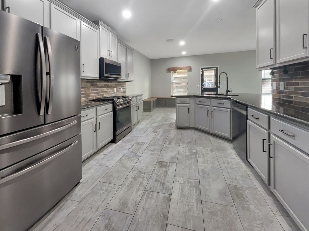Photo 2 of 19 of 3513 Nuhn Way, New Braunfels, TX
