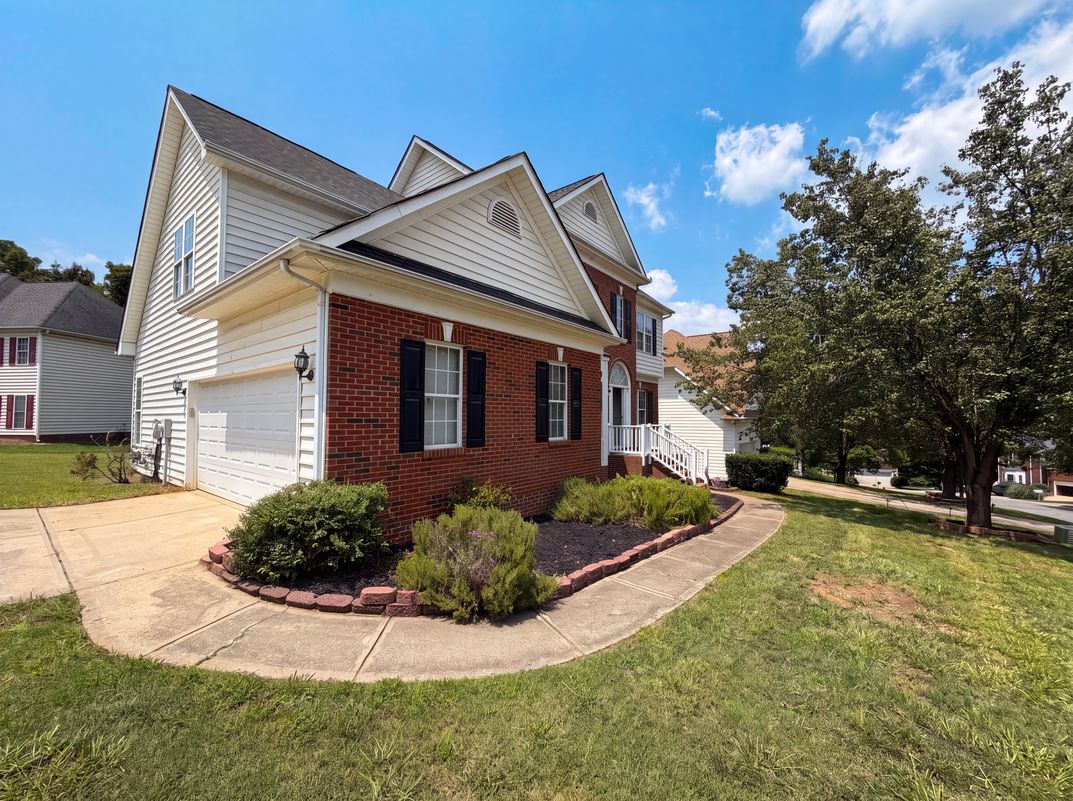 Photo 26 of 30 of 2318 Phlox Ct, Charlotte, NC