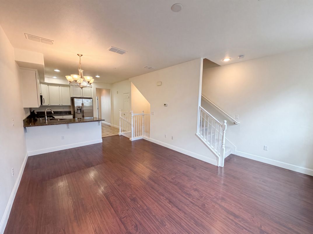 Photo 3 of 31 of 3127 Madsen St, Hayward, CA