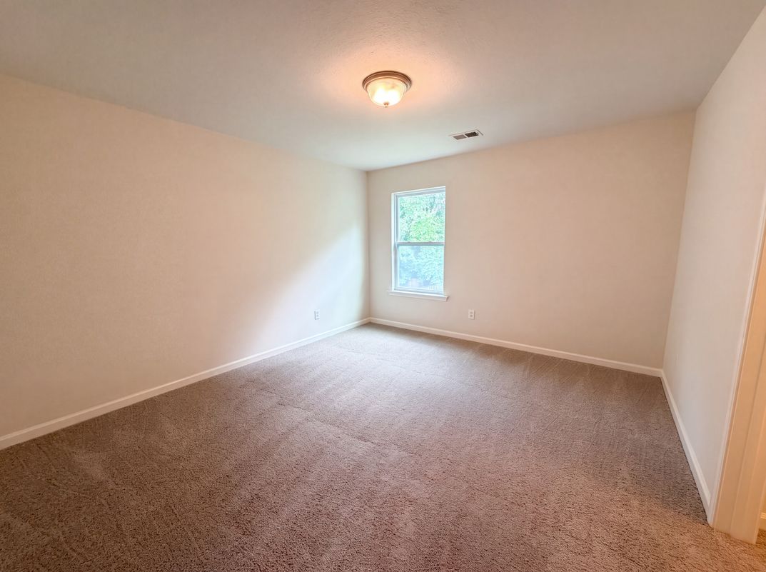 Photo 14 of 28 of 407 Westmoreland Rd, Columbia, SC