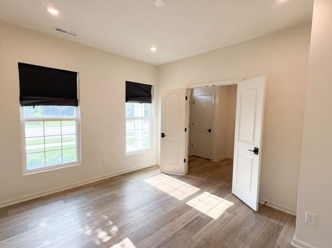 Photo 18 of 26 of 14549 Brecon Ln, Carmel, IN