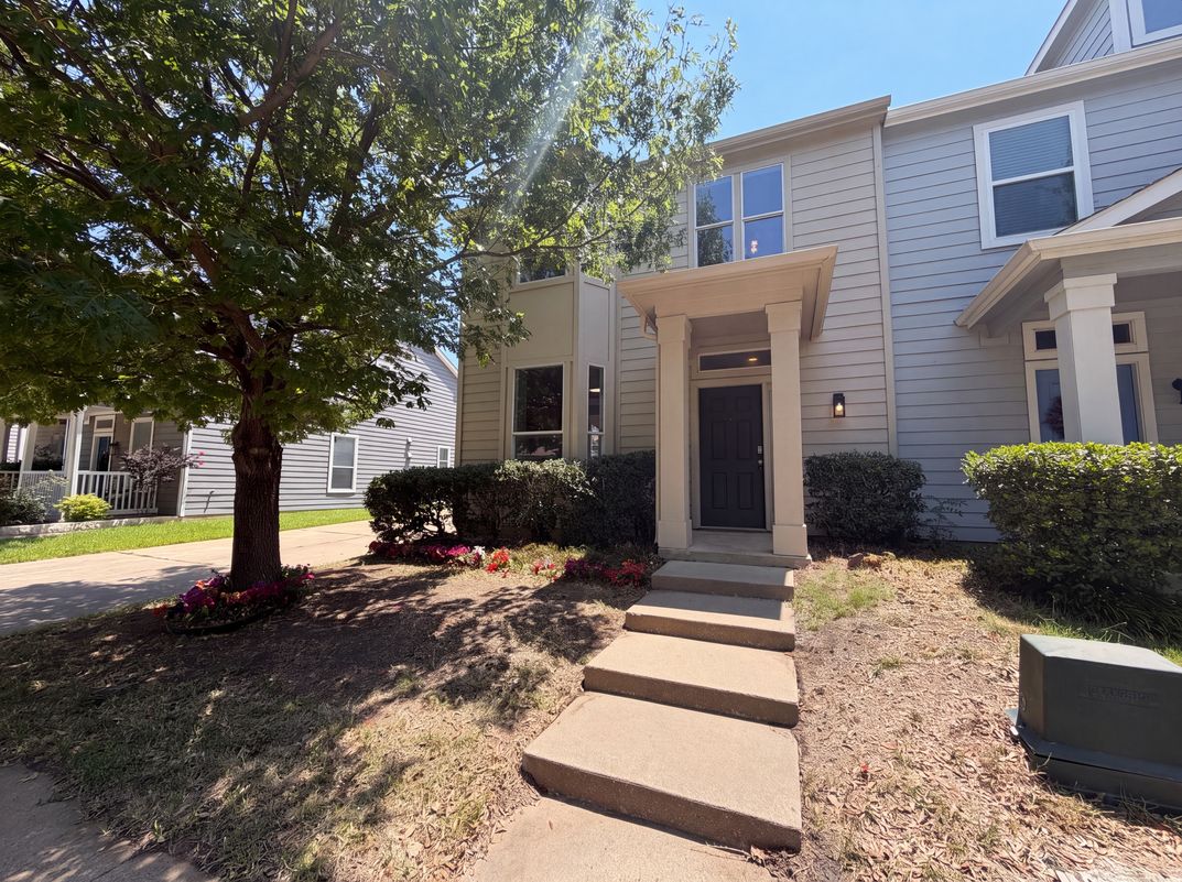 Photo 21 of 26 of 10636 Traymore Dr, Fort Worth, TX