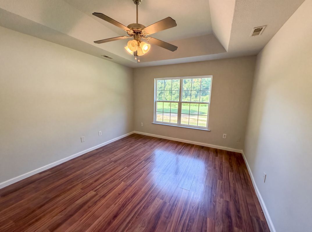 Photo 4 of 18 of 102 Hayworth Ave, Clinton, SC
