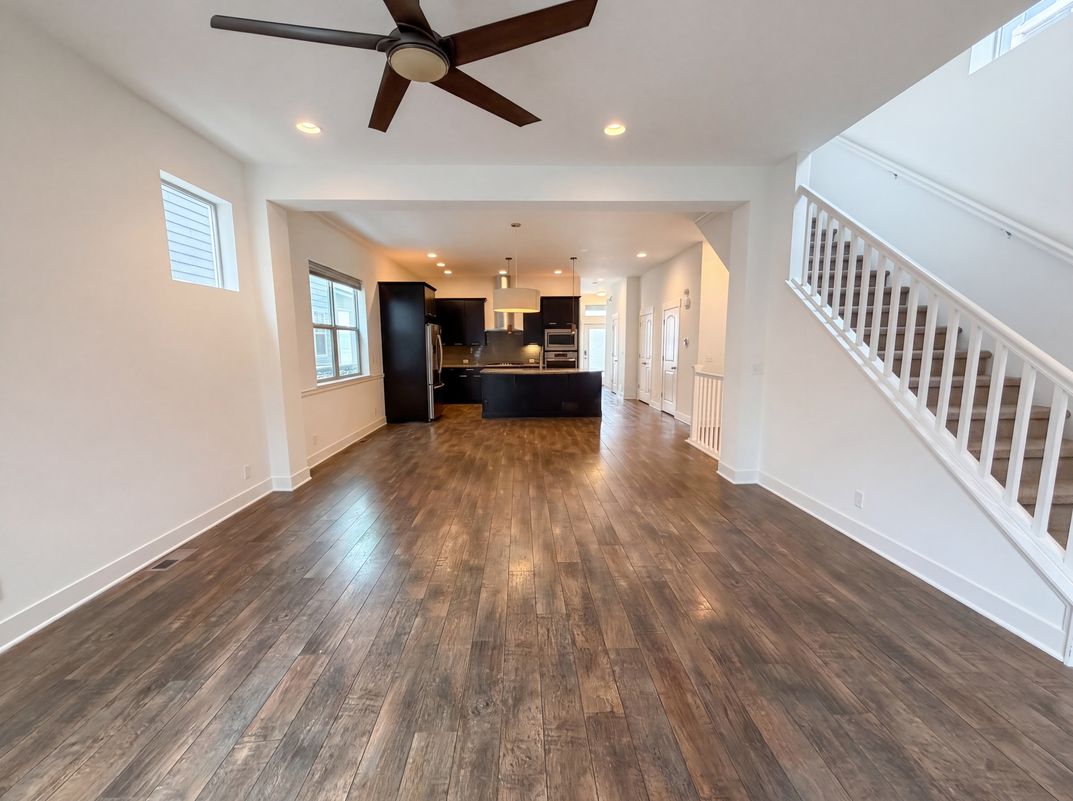 Photo 3 of 33 of 11466 E 27th Ave, Denver, CO
