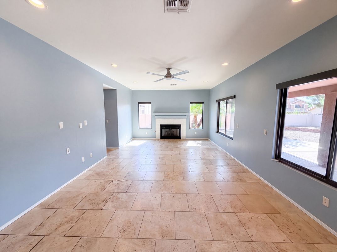 Photo 10 of 28 of 2083 W Arizona Rose Dr, Tucson, AZ