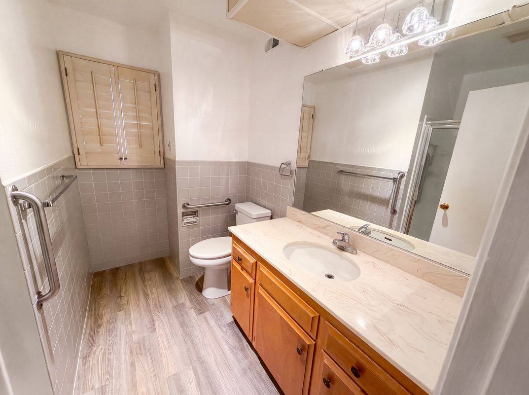 Photo 16 of 22 of 601 Palomar Dr, Hemet, CA