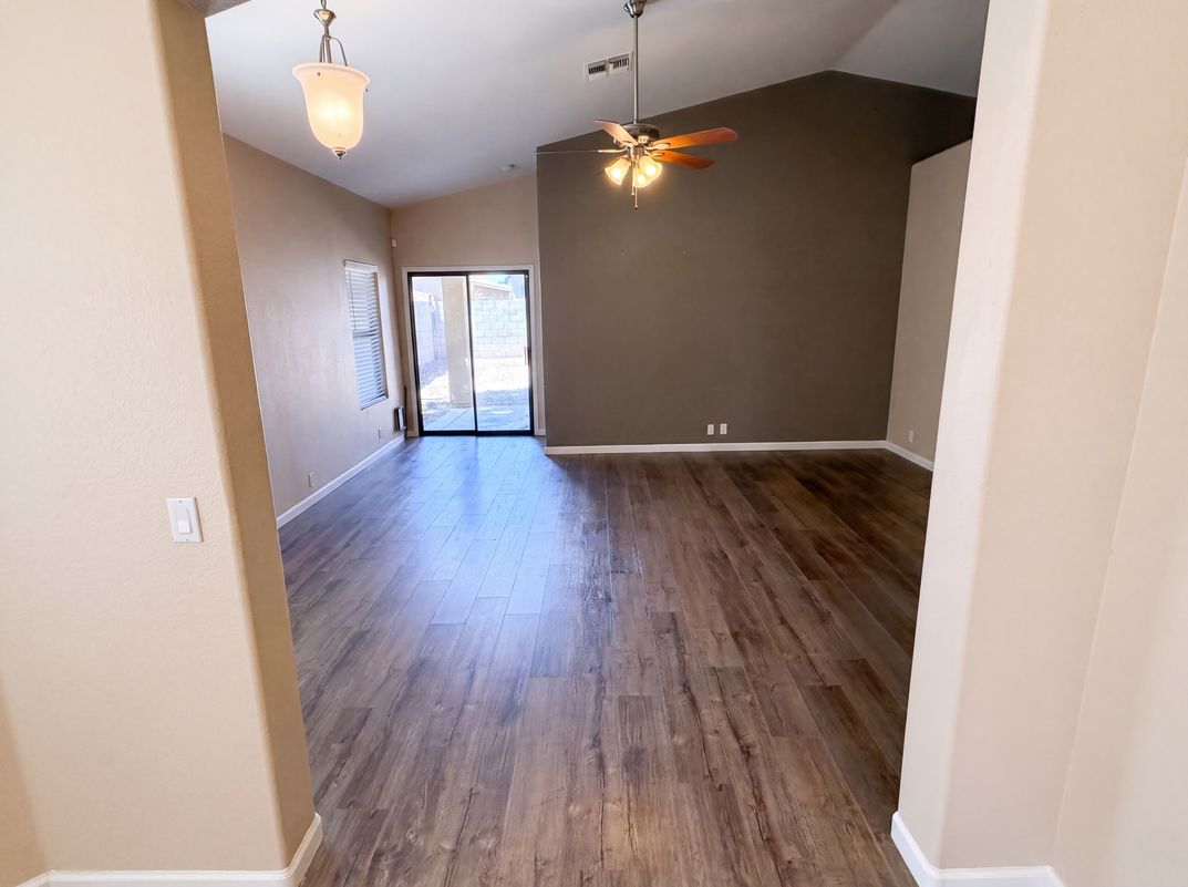 Photo 13 of 27 of 8928 W Cherry Hills Dr, Peoria, AZ