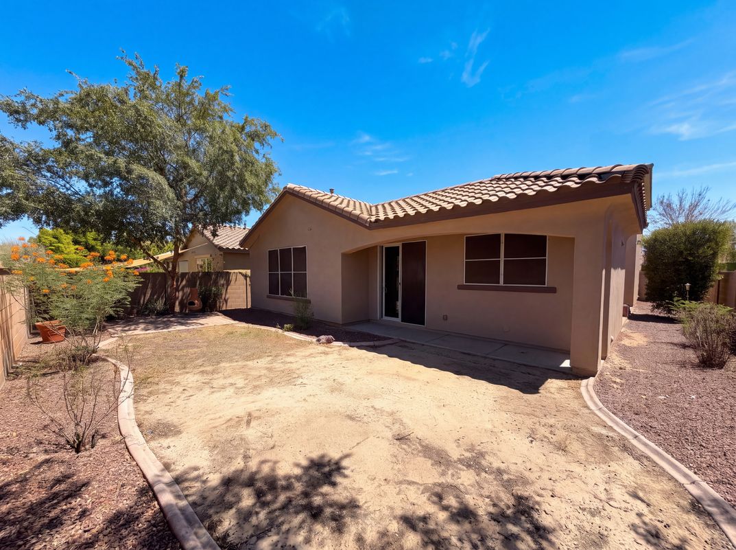 Photo 5 of 45 of 9416 N 182nd Ln, Waddell, AZ
