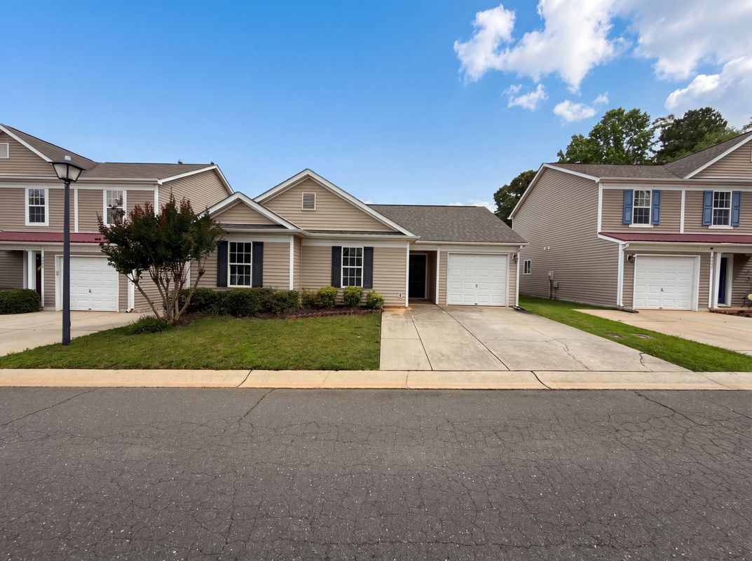 Photo 6 of 17 of 4493 Easywater Ln, Fort Mill, SC
