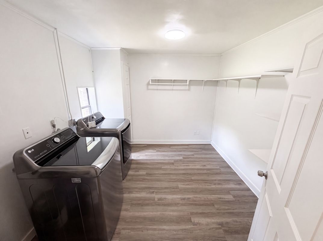 Photo 11 of 20 of 10502 Bessemer St, Houston, TX