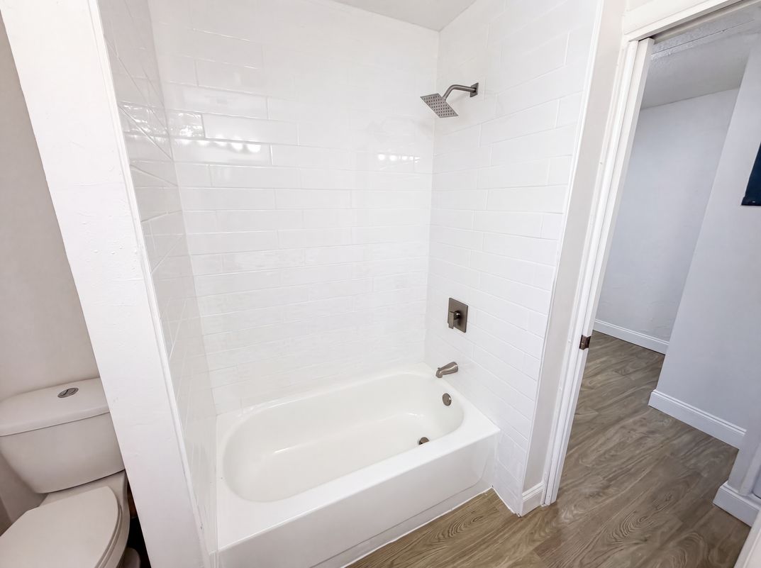 Photo 12 of 23 of 585 Hewett Dr, Orlando, FL