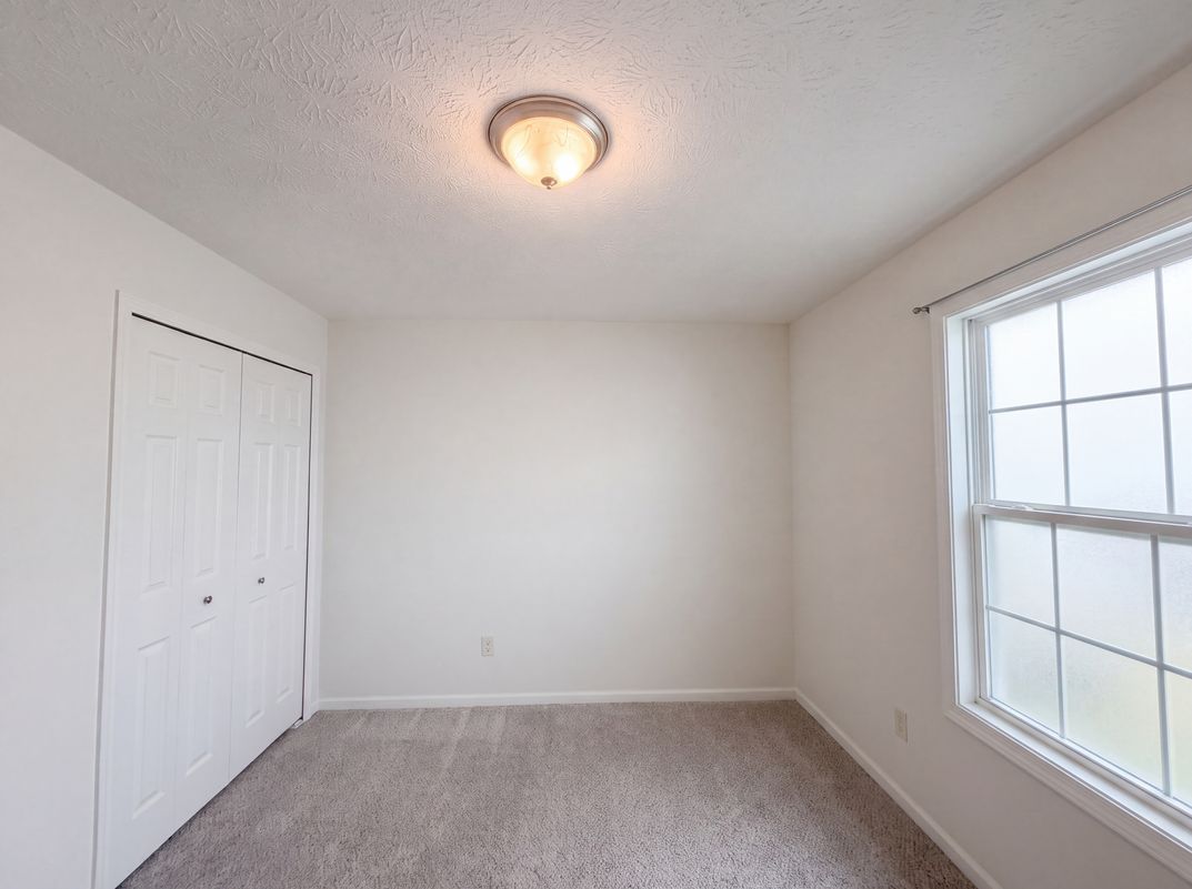 Photo 9 of 20 of 159 Prestwyck Ln, Elyria, OH