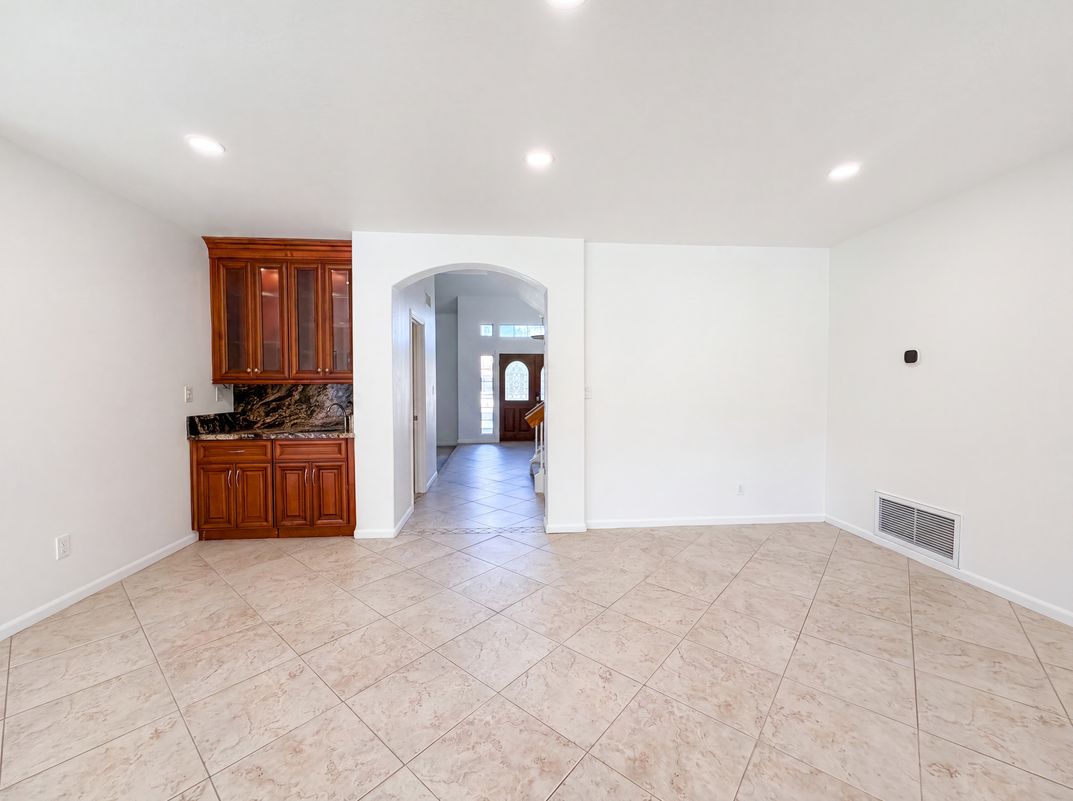 Photo 12 of 38 of 13816 N 50th St, Scottsdale, AZ