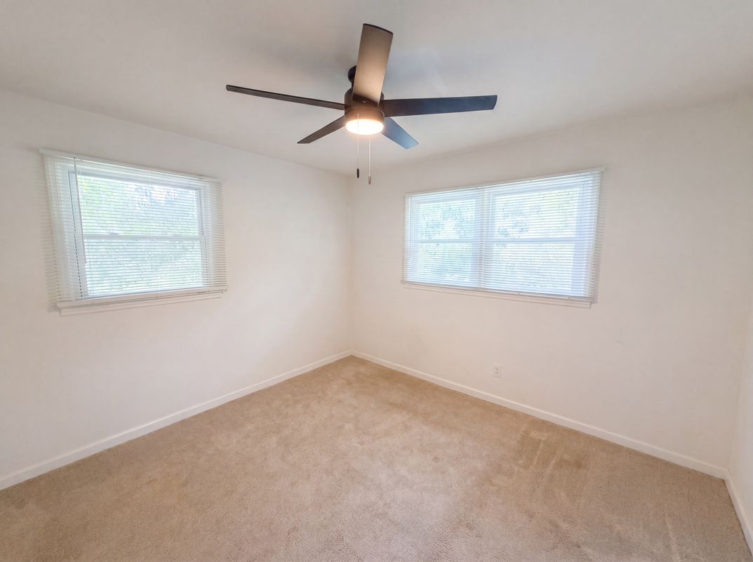 Photo 4 of 21 of 509 Spring Park Dr, Canton, GA