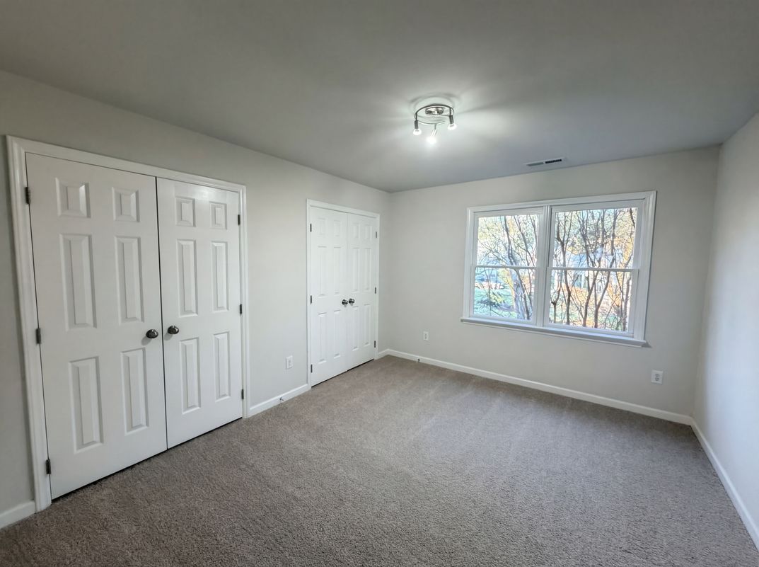 Photo 4 of 18 of 729 E Ivy Valley Dr, Fuquay Varina, NC
