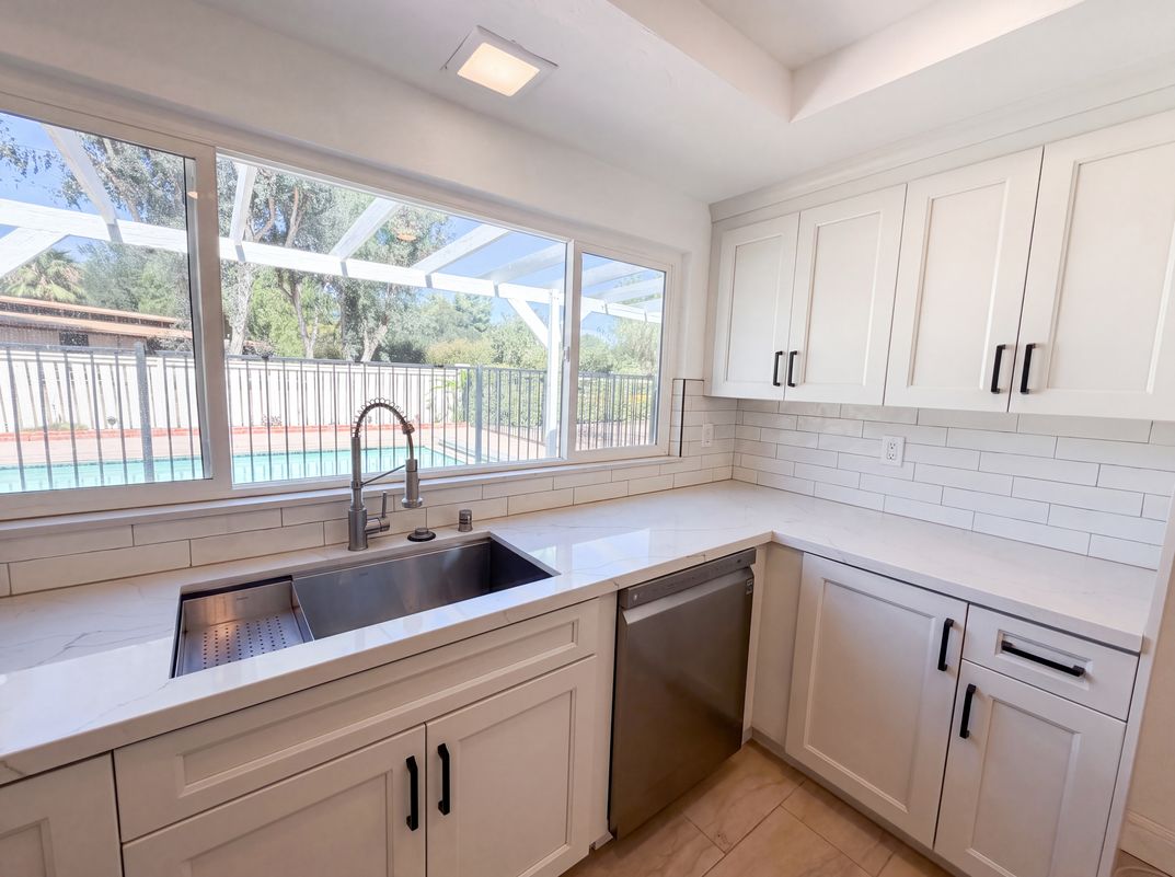 Photo 15 of 40 of 15408 Glentree Rd, Valley Center, CA