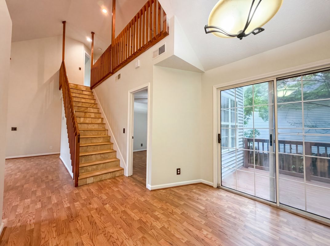 Photo 8 of 18 of 4046 Farmingham Woods Dr, Hermitage, TN